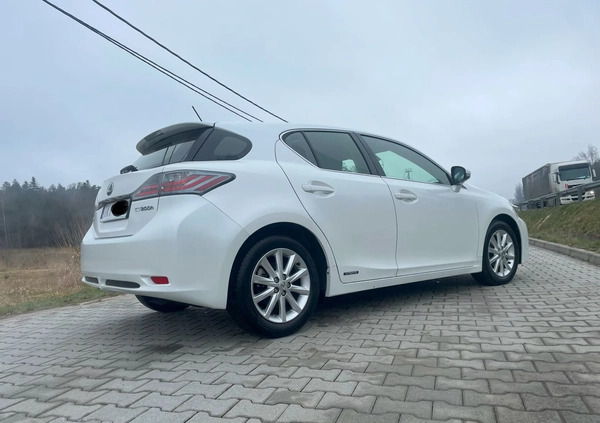 Lexus CT cena 52600 przebieg: 133000, rok produkcji 2013 z Olkusz małe 137